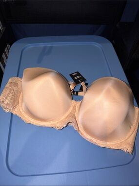 Lace-Trim Lightly Lined Strapless Bra in Beige